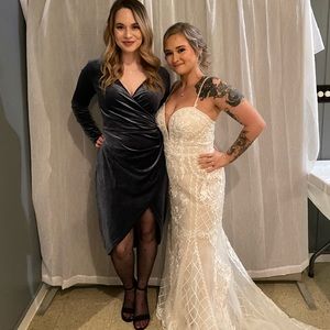 Blue velvet long sleeve dress